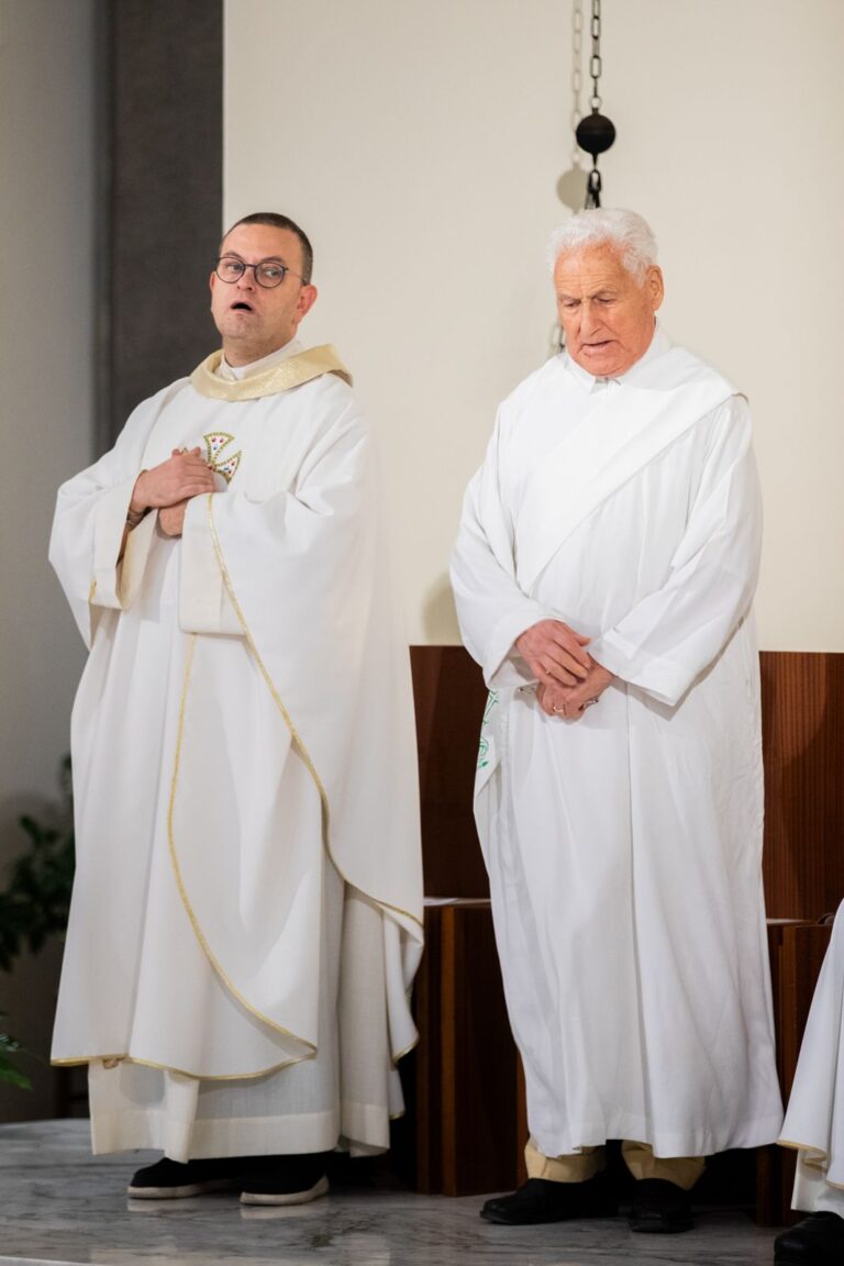 I sacerdoti concelebranti – Chiesa Buon Pastore, Bari, 29 settembre 2026