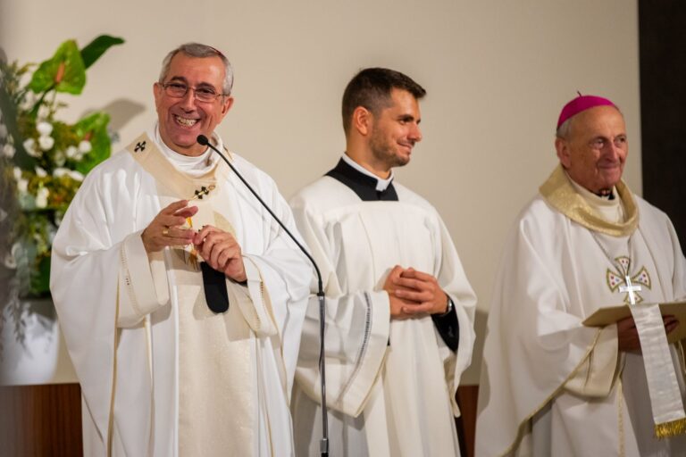 Un momento di gioia durante la celebrazione – Chiesa Buon Pastore, Bari, 29 settembre 2026